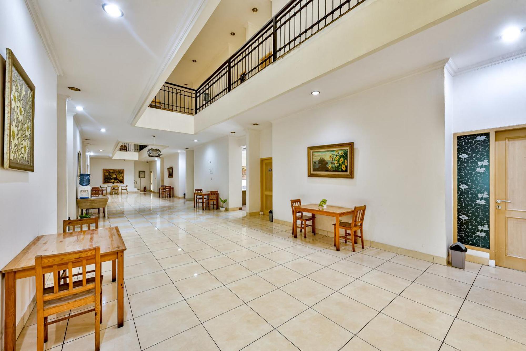 Cinere Inn&Residence Exterior foto